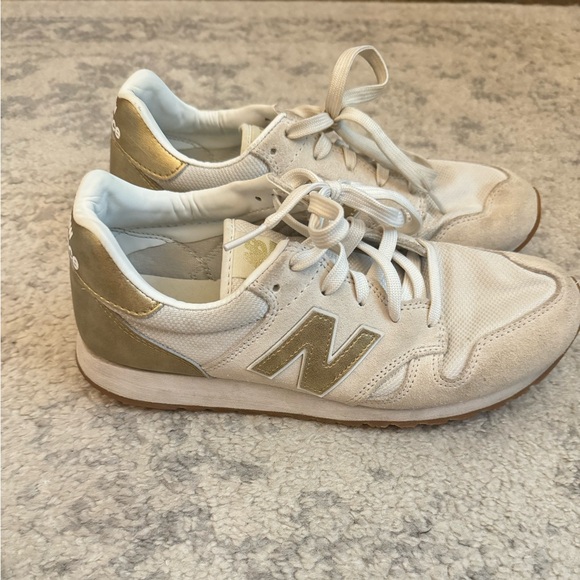 NEW BALANCE M996JC5 J.CREW TAUPE GOLD レア New Balance - NEW BALANCE M996JC5 J.CREW TAUPE GOLD レアの